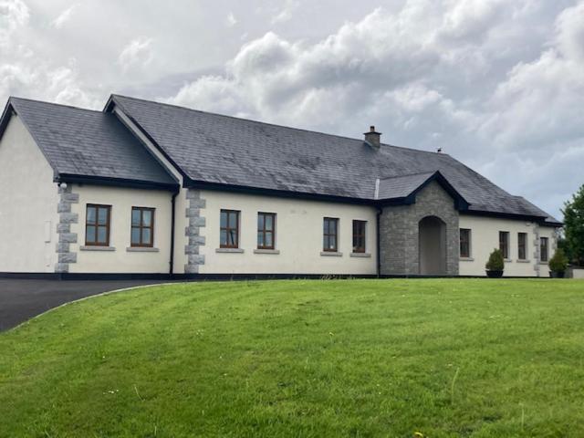 Lir Lodge Castlepollard Exteriör bild